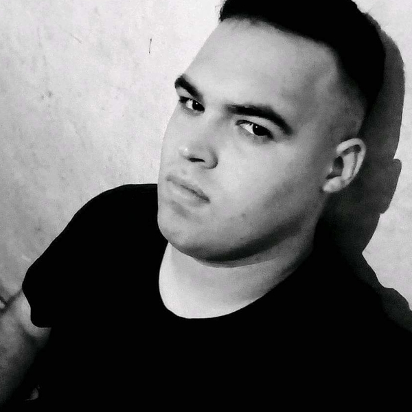 Facundo - Profe de escritura creativa - General Pacheco