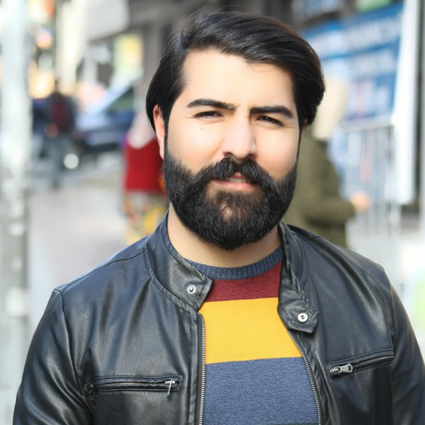 Emrah - Bağlama öğretmeni - 
