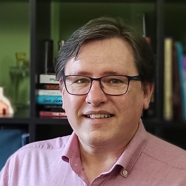 Neil - Prof de pedagogia - Porto