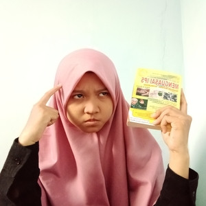 Intan - Guru bulu tangkis - Kecamatan Cimanggis