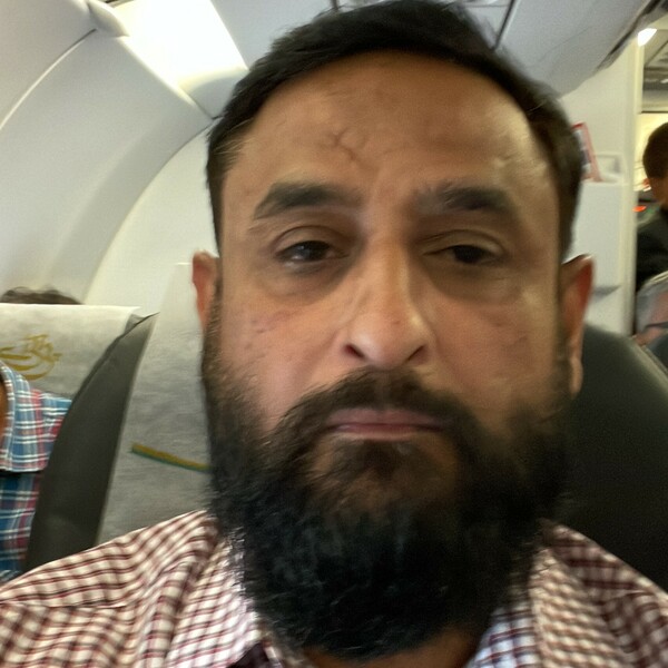 Khawar - Maths tutor - Campbell