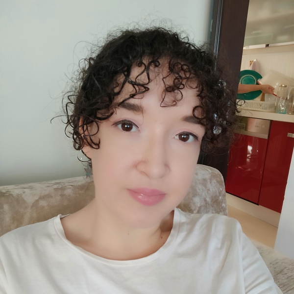 Buket - İngilizce öğretmeni - 