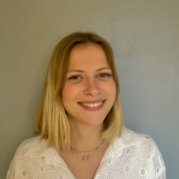 Chloe - Prof de français - Paris