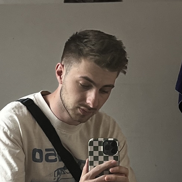 Damian - English tutor - Leicester