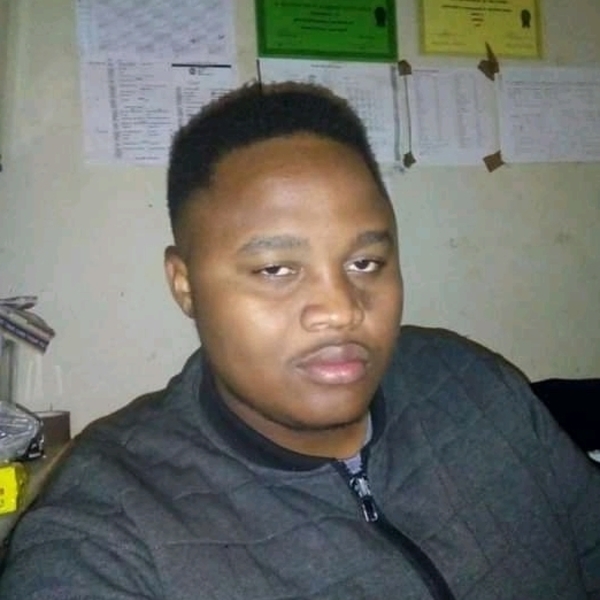 Mthobisi Mdletshe - Maths tutor - Pietermaritzburg