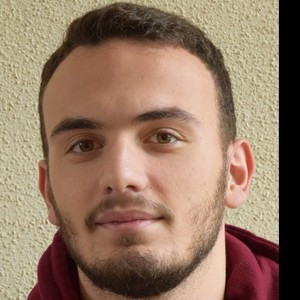 Pierre - Prof d'économie - Clermont-Ferrand