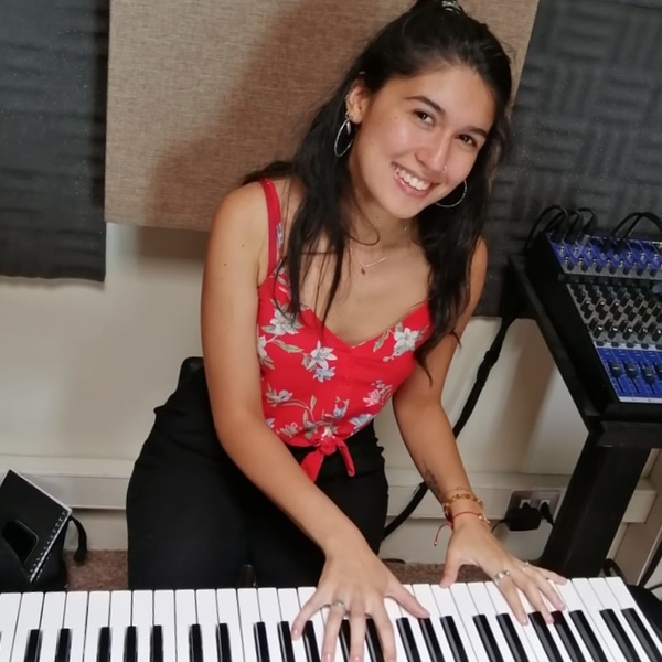 Fernanda - Prof iniciación musical - Santiago