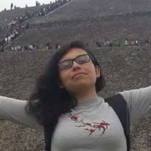 MARIA - profesor de historia - Bogotá