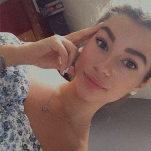 Maëva - Prof de français - Flines-lès-Mortagne