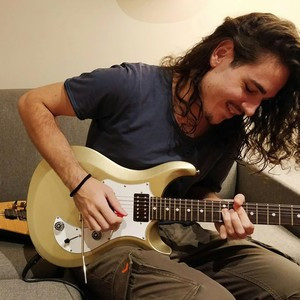 Emiliano - Insegnante di chitarra - Viterbo