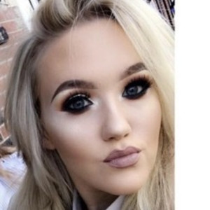 Kayleigh - Positive psychology tutor - Hyde