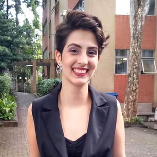 Marcela - Professor de Biologia - Ipiranga