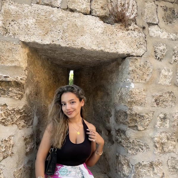 Lina - Prof de physique - Wemmel