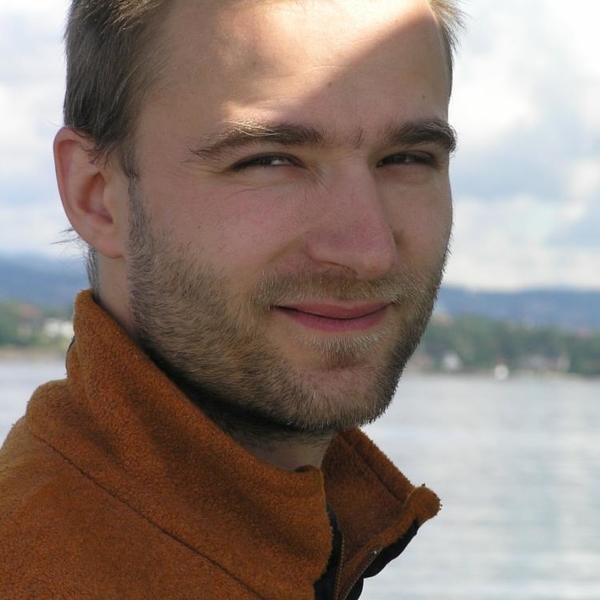 Axel -  desktop publishinglærer - Drøbak