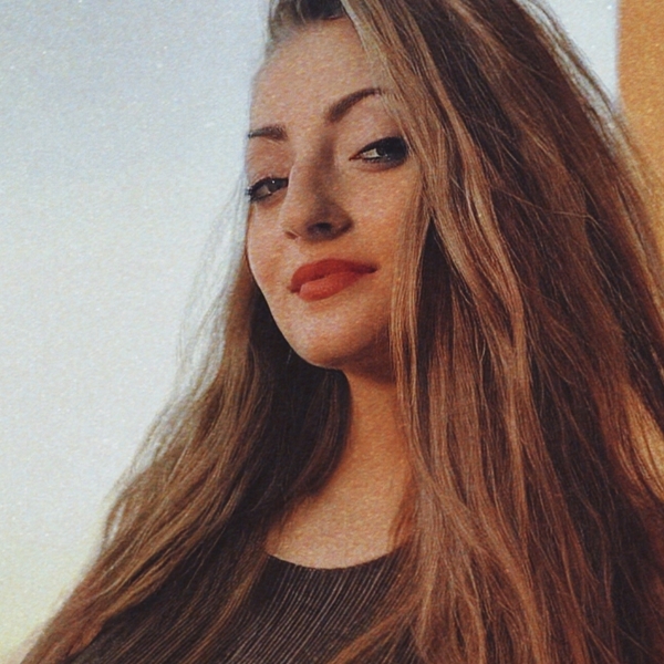 Angela - Insegnante di dopo scuola - Frattamaggiore