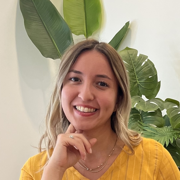 Merve - Okul derslerine destek öğretmeni - 