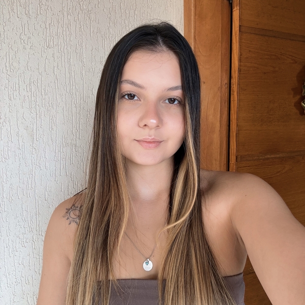 Bruna - Professor de redação - 