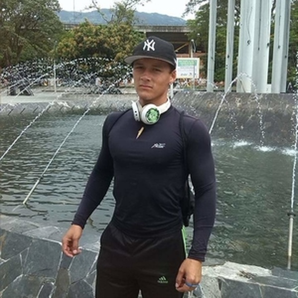 Julian Andres - Profesor de atletismo - Bogotá