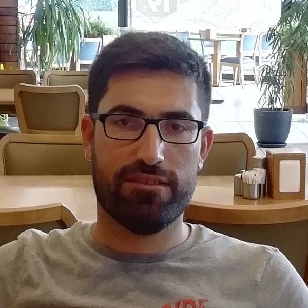 Mehmet Emin - Matematik öğretmeni - İstanbul