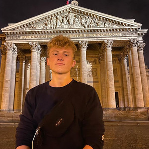 Valentin - Prof de maths - Paris