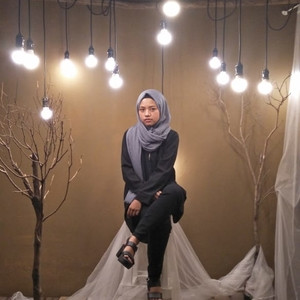 Siti - Guru pekerjaan tangan - Kecamatan Parongpong