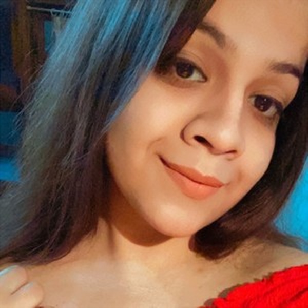 Cheshta - Drawing teacher - New Delhi
