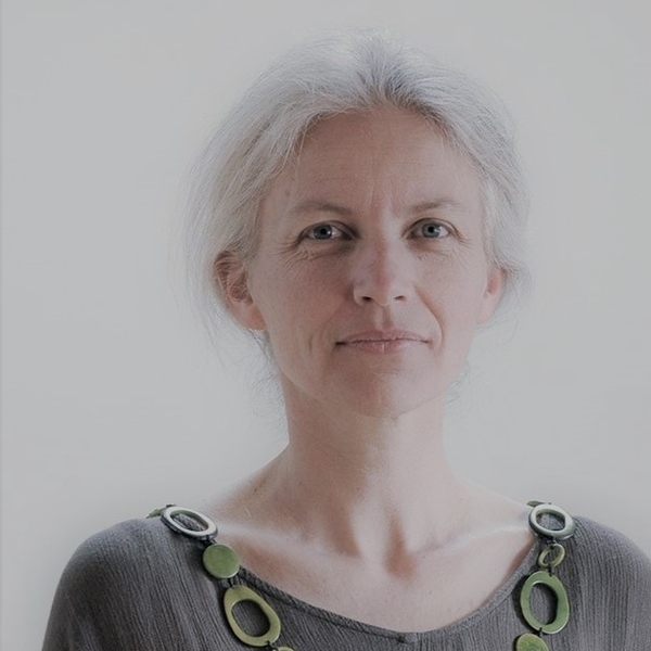 Isabelle - Prof d'astrologie - Grandcour