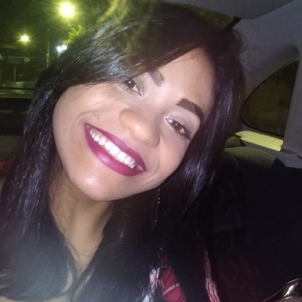 Amanda - Professor de pedagogia - Mato Verde