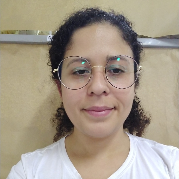 Carolina - Prof de biologia - São José