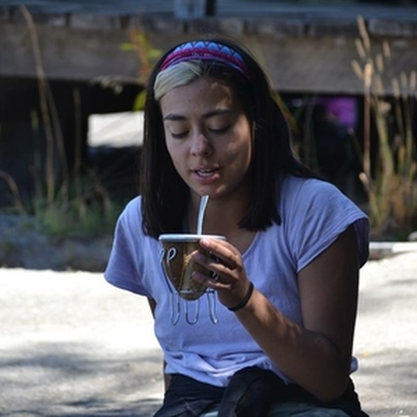 Valentina - Profe de ciencias sociales - La Consulta