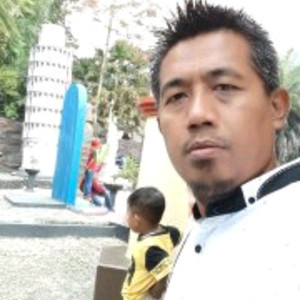 Sri - Guru futsal - Kecamatan Sidoharjo