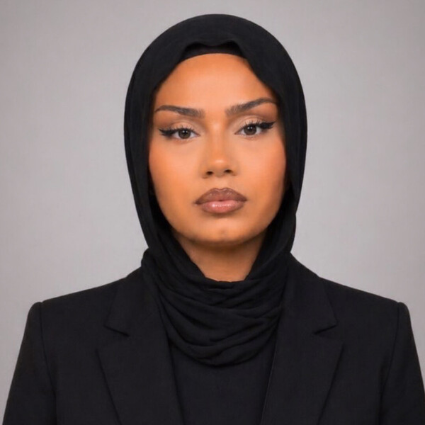 Amina - professeur de mathématiques - Neuchâtel