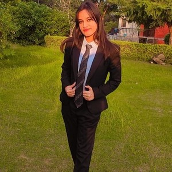 Shreya - Hindi teacher - Saharanpur
