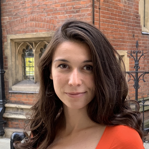 Lia - Yoga tutor - London