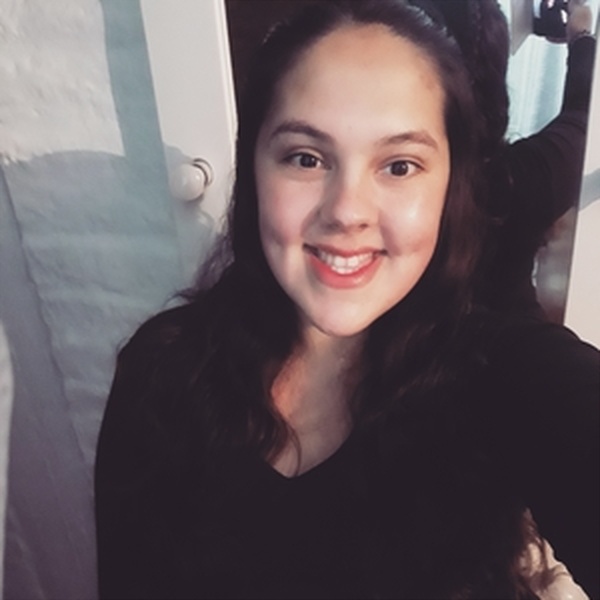 Carly - profesor de apoyo a alumnos con autismo - San Juan