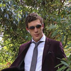 Andrés - profesor de filosofía - Bogotá