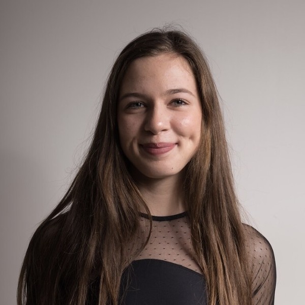 Adélaïde - Prof de remise en forme - Plévenon