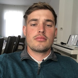 Emanuel - Prof de maths - Bruxelles