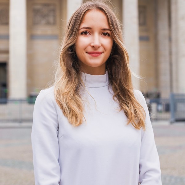 Marie - Prof de droit civil - Paris