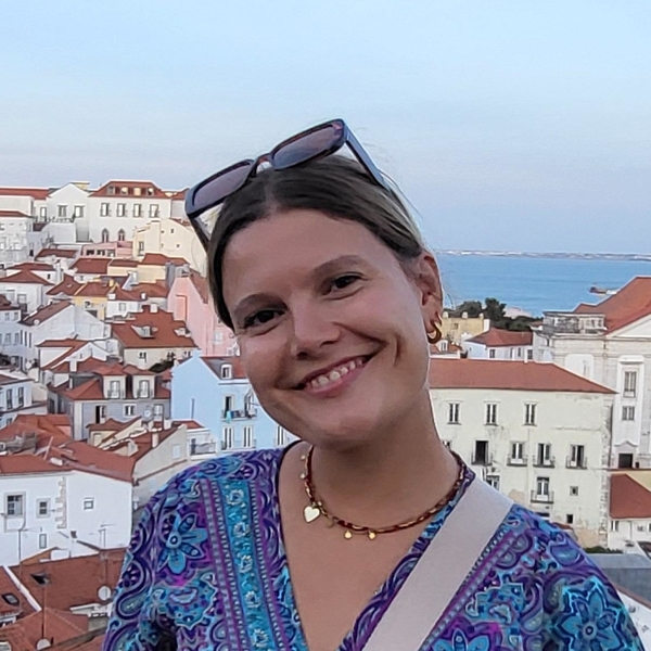 Inès - Prof de solfège - Valenciennes