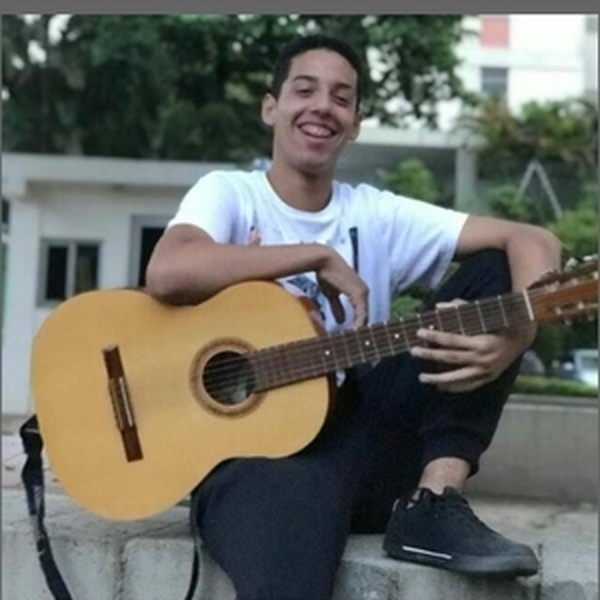 Bruno - Professor de viola - Vila Caraguata