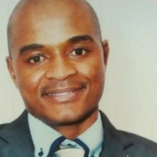 Sanele - Business Management Tutor - Soweto