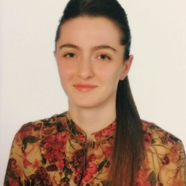 Büsra - Matematik öğretmeni - Ankara