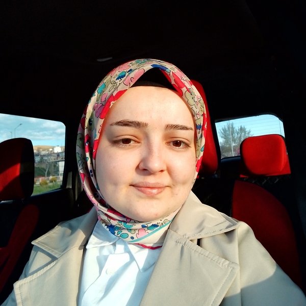 Zeynep Nur - Türkçe öğretmeni - Sapanca