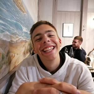 Auguste - Prof d'histoire - Nantes