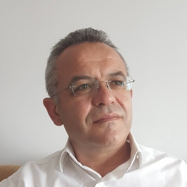 Savaş - Okul derslerine destek öğretmeni - 