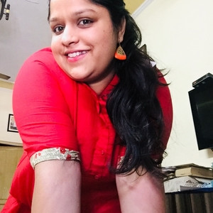 Dr Parul - Physics Tutor - Noida