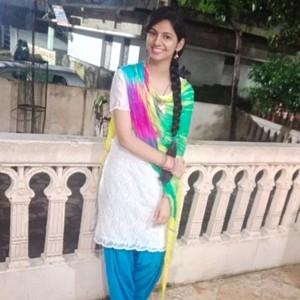 Yashi - Maths tutor - Indore