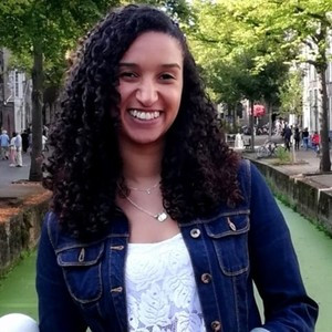 Suellen - Prof de portugais brésilien - Joué-lès-Tours