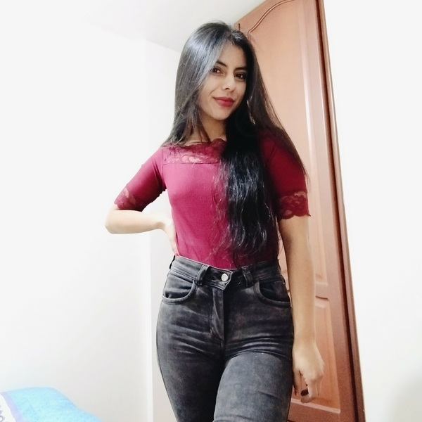 Daniela - prof de Historia de la filosofía - Tunja